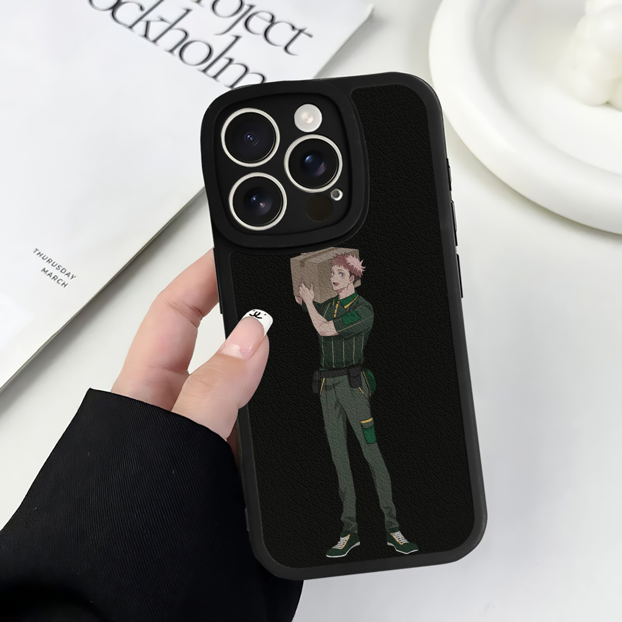 （画像用） 呪術廻戦 Jujutsu Kaisen 【iPhone 16シリーズ対応】シリコンスマホケース（レザー調） 材質：シリコン